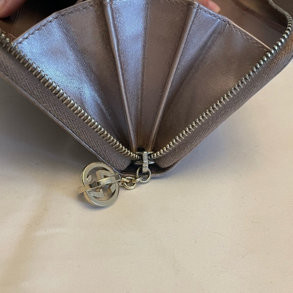 Gucci Guccissima Wallet - Picture 9 of 11